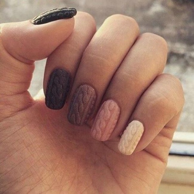 Sweater Nails